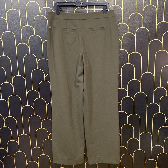 lululemon athletica Green Women's Pants, Sz Large, straight leg, casual, relaxed - Picture 9 of 14